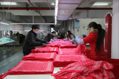 外貿(mào)企業(yè)也接國內(nèi)訂單